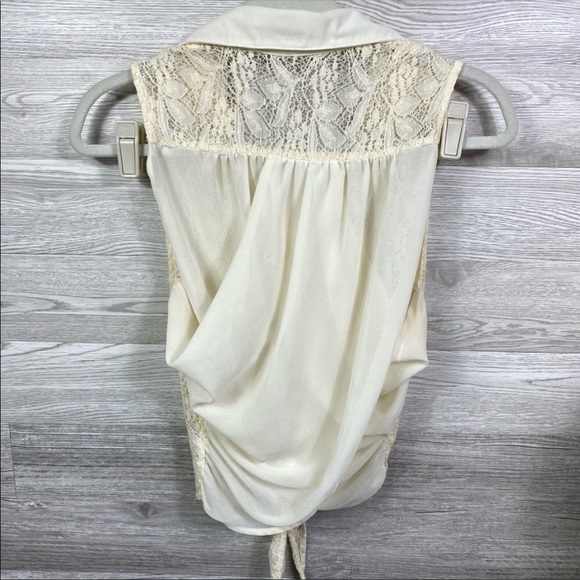 Cream Laced Tied Top Sheer Collared Medium Sleeveless - Picture 3 of 6